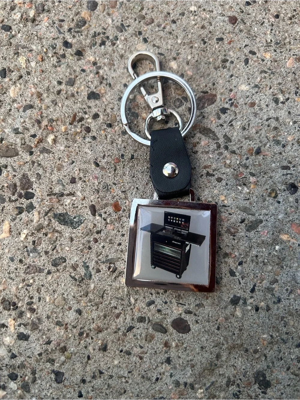 Snap-on Logo Keychain in Silver and Black with Red Logo